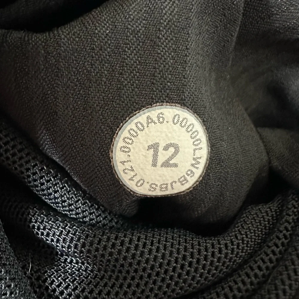 Lululemon Beyond the Studio Crop Pant Size 12 Black $128 - Picture 7 of 8